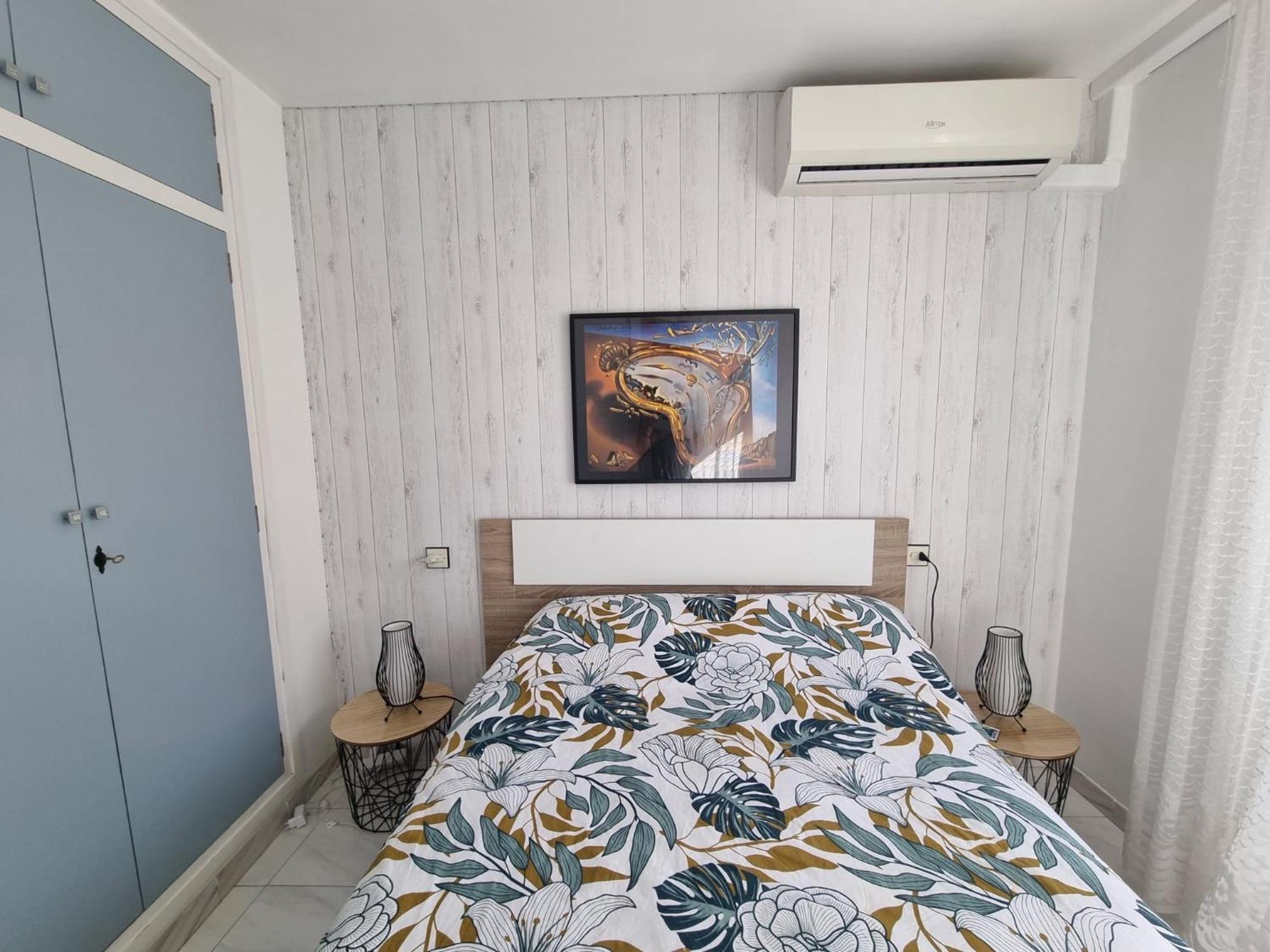 Lovely One Bedroom With Balcony Roses Exterior photo
